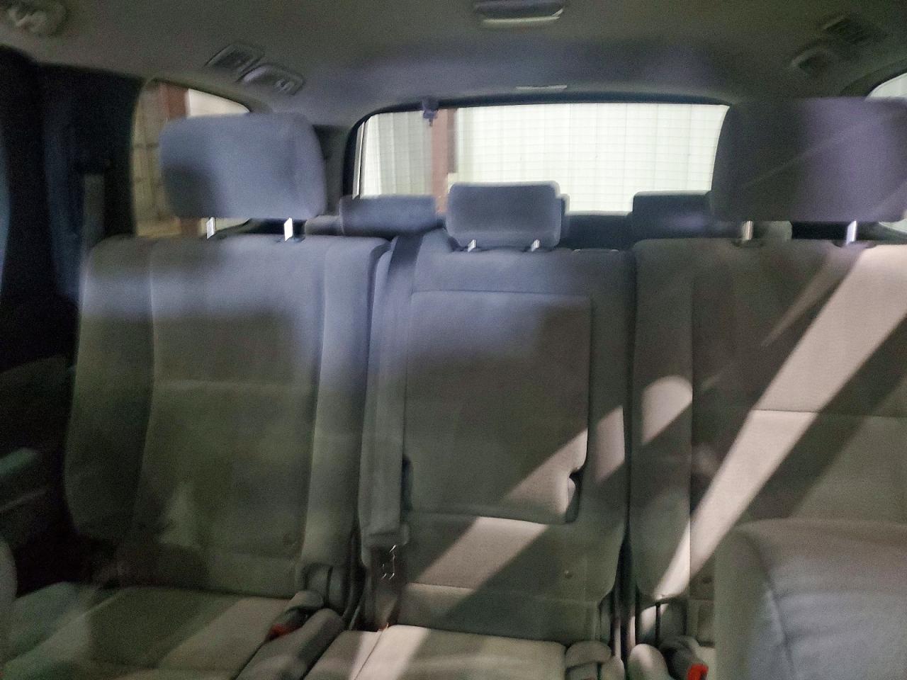 TOYOTA SEQUOIA 2009 — 11