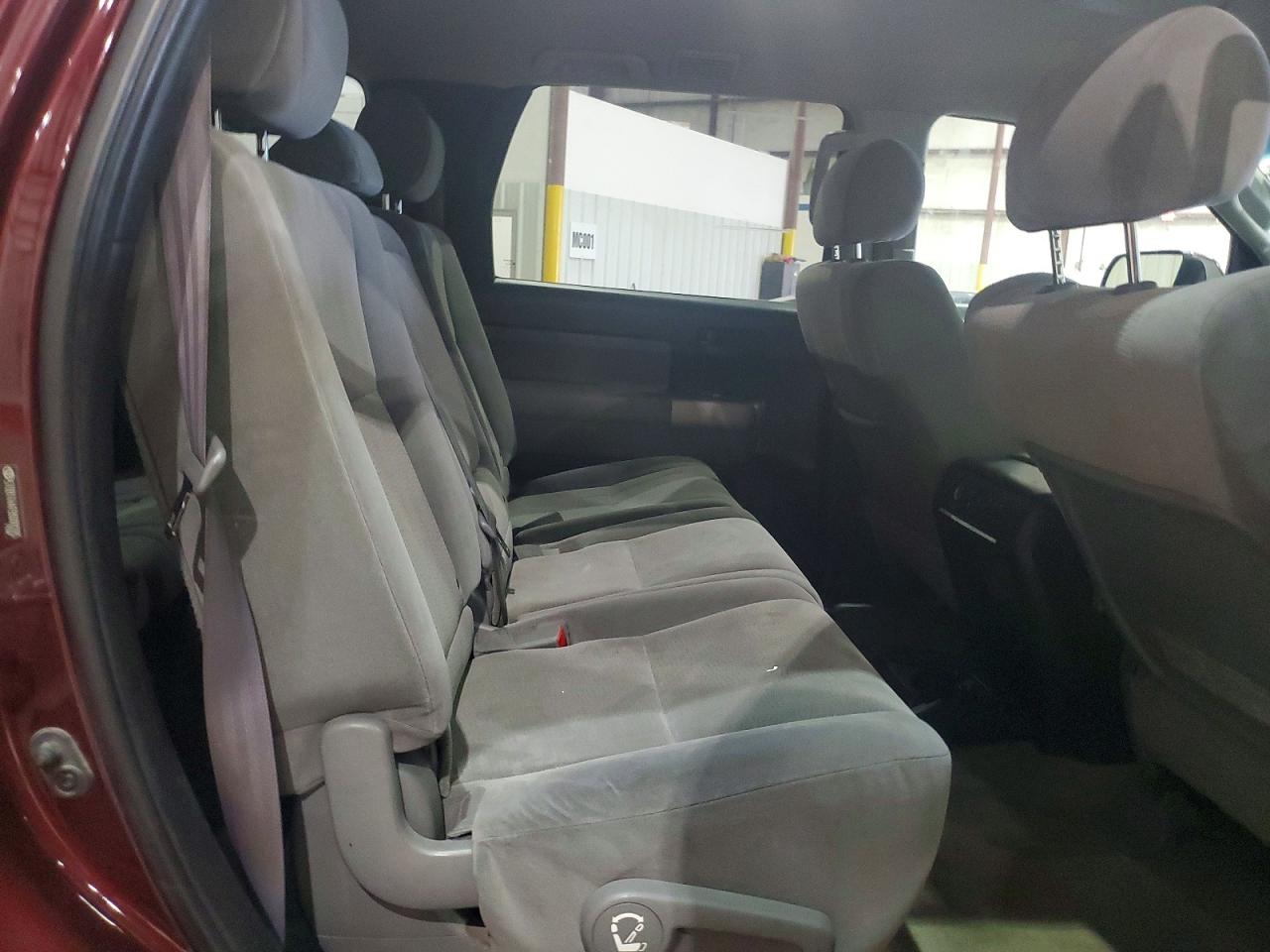 TOYOTA SEQUOIA 2009 — 12