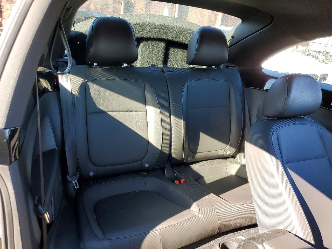 VOLKSWAGEN BEETLE 2016 — 11