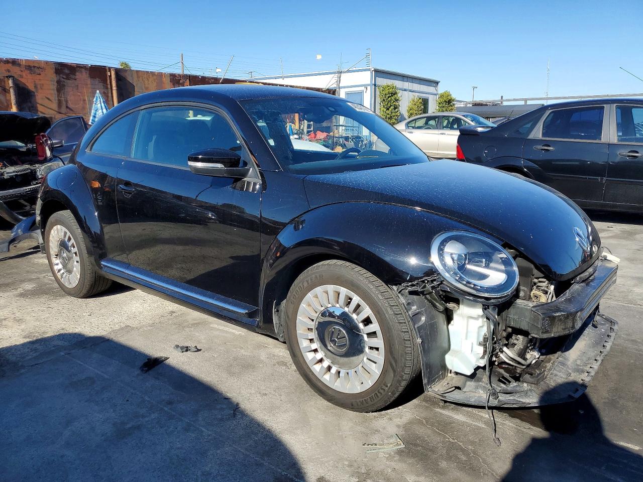 VOLKSWAGEN BEETLE 2016 — 5