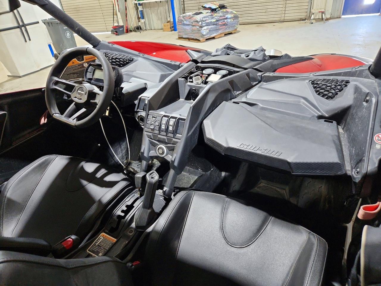 CAN-AM MAVERICK X3 2024 — 11