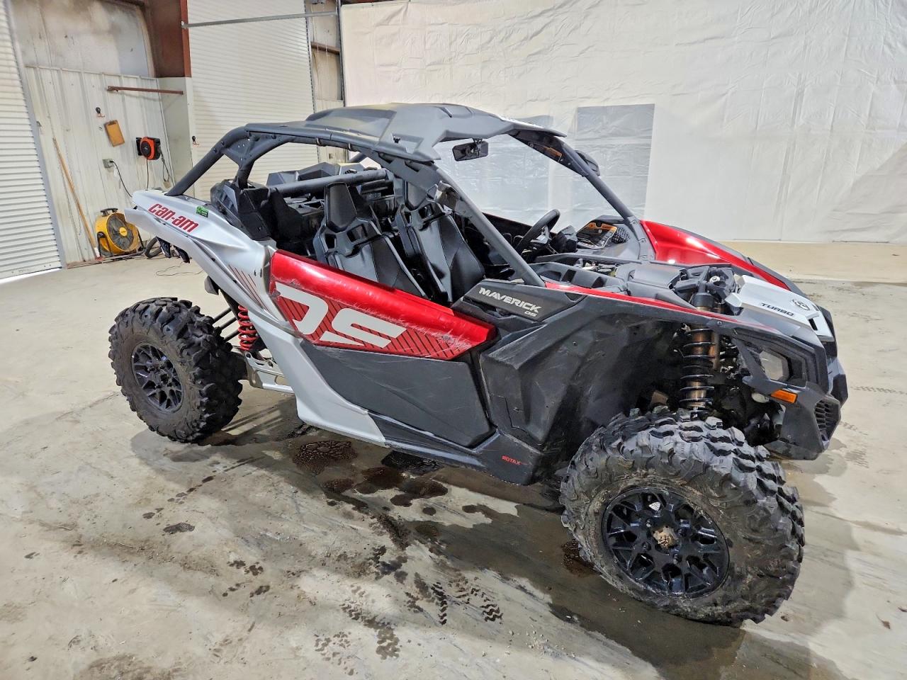 CAN-AM MAVERICK X3 2024 — 2