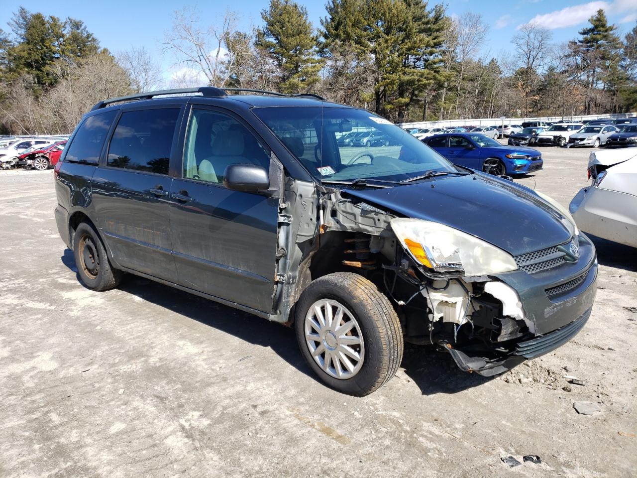 2005 TOYOTA SIENNA CE