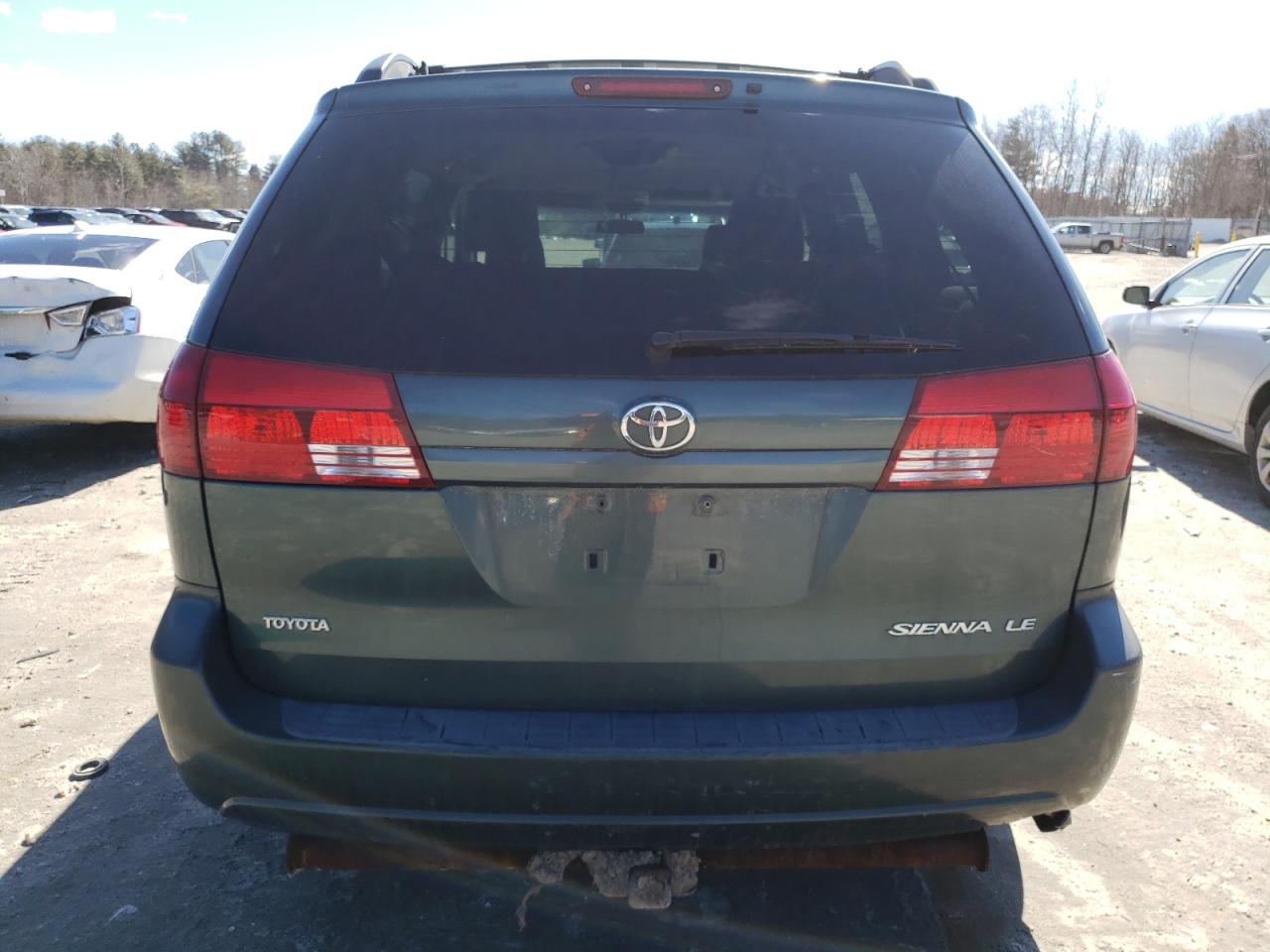 TOYOTA SIENNA 2005 — 7
