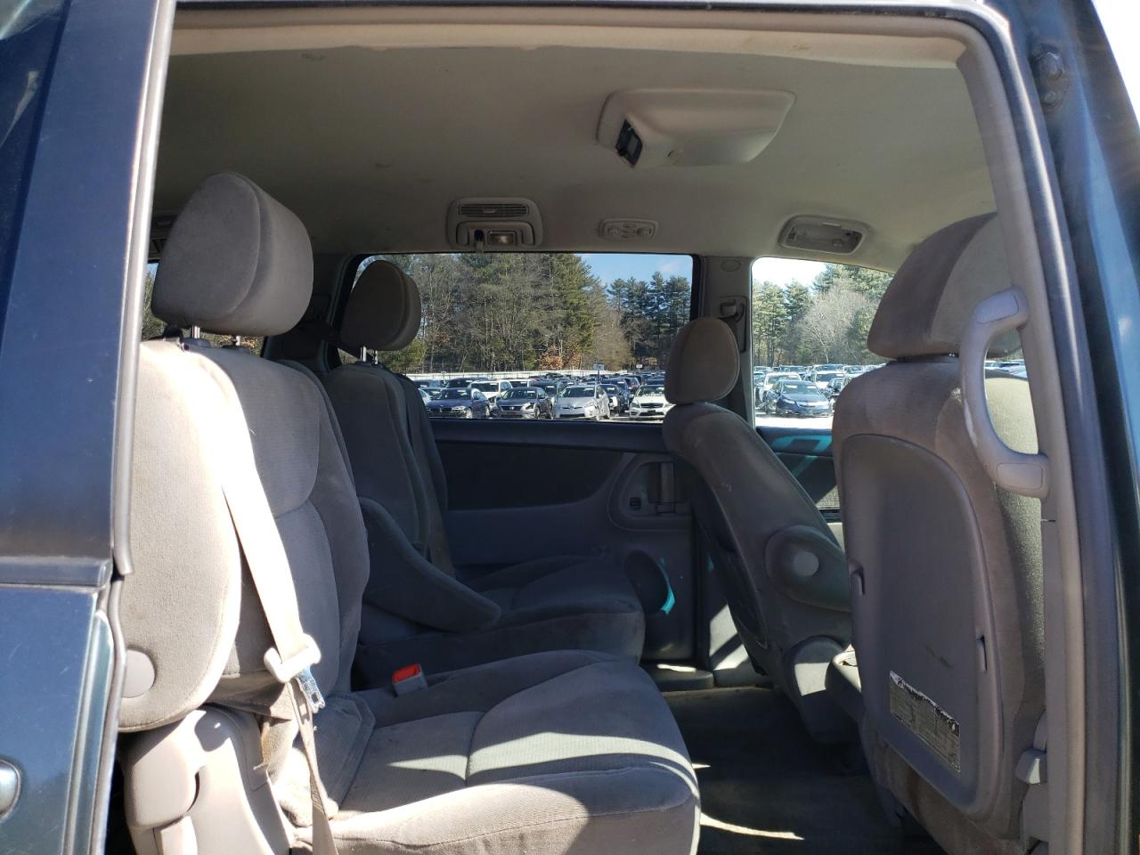 TOYOTA SIENNA 2005 — 12