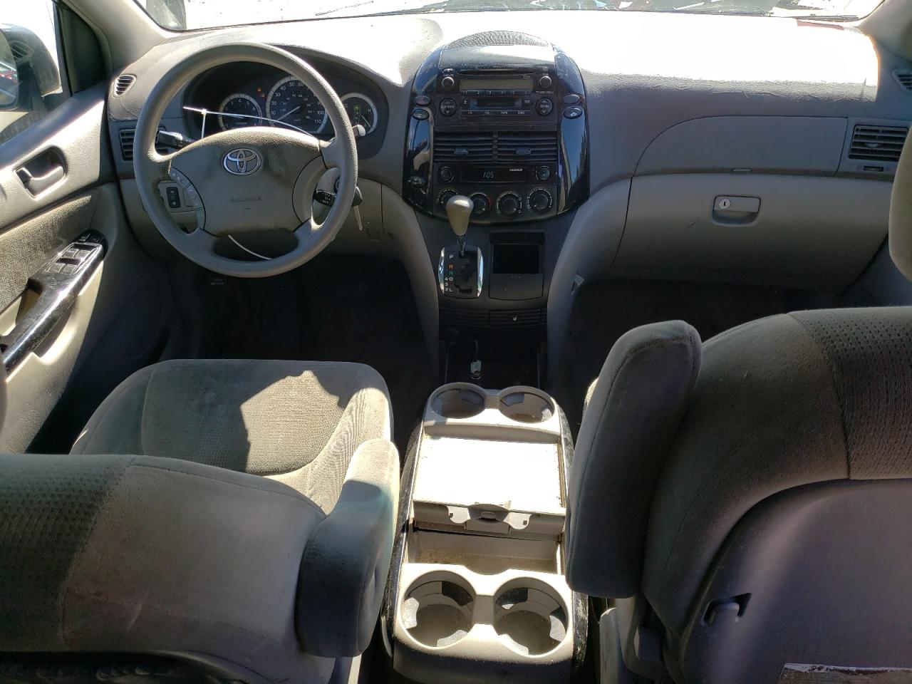 TOYOTA SIENNA 2005 — 9