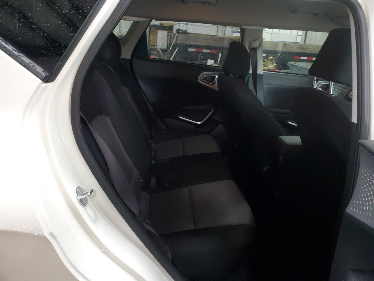 KIA SOUL 2023 — 12