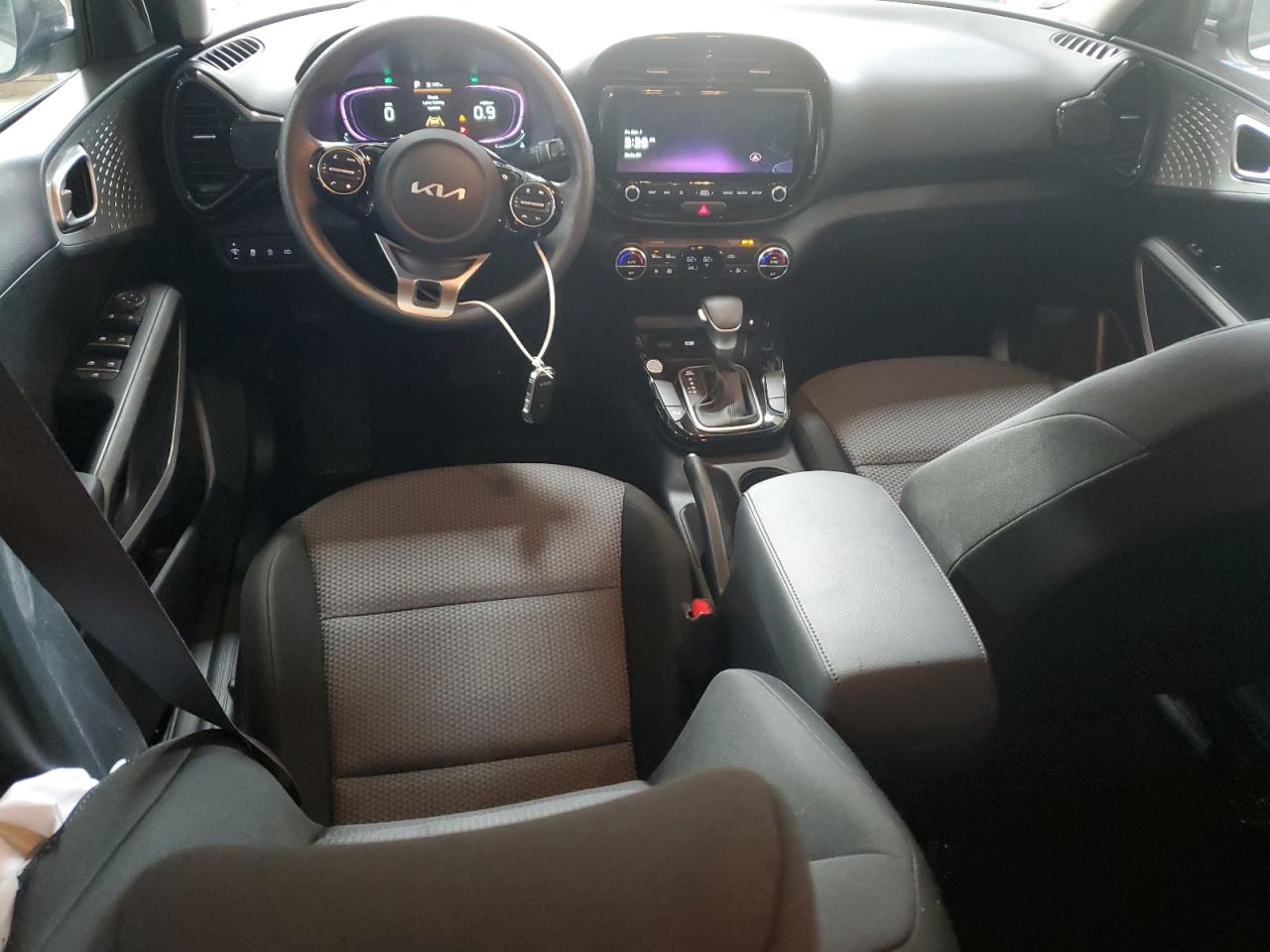 KIA SOUL 2023 — 9