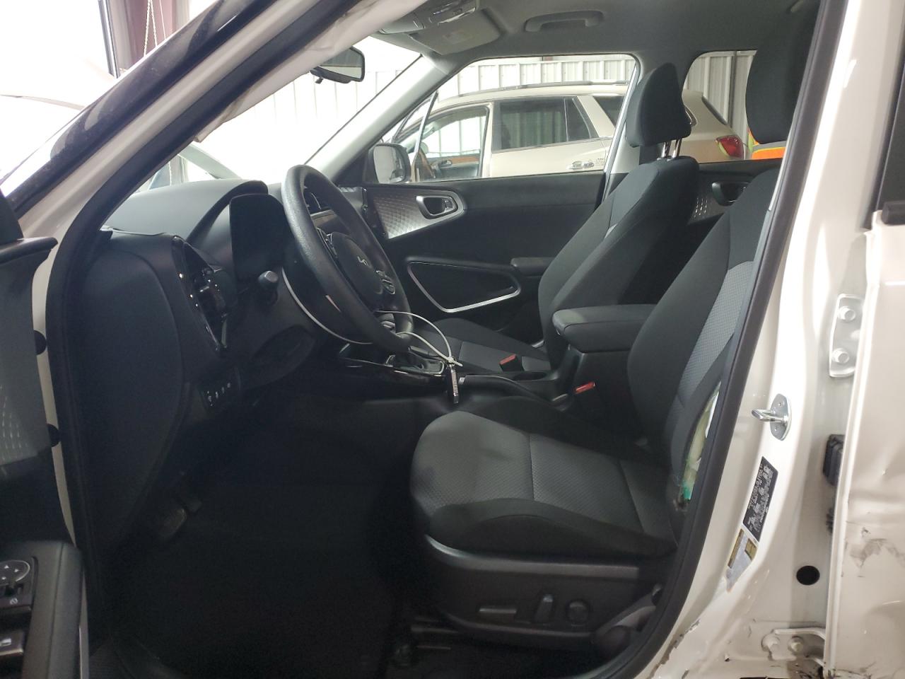KIA SOUL 2023 — 8