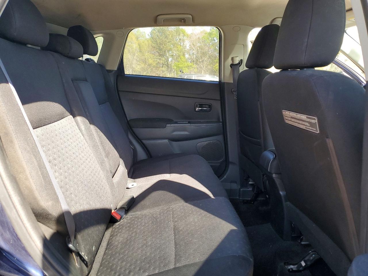 MITSUBISHI OUTLANDER SPORT 2012 — 11