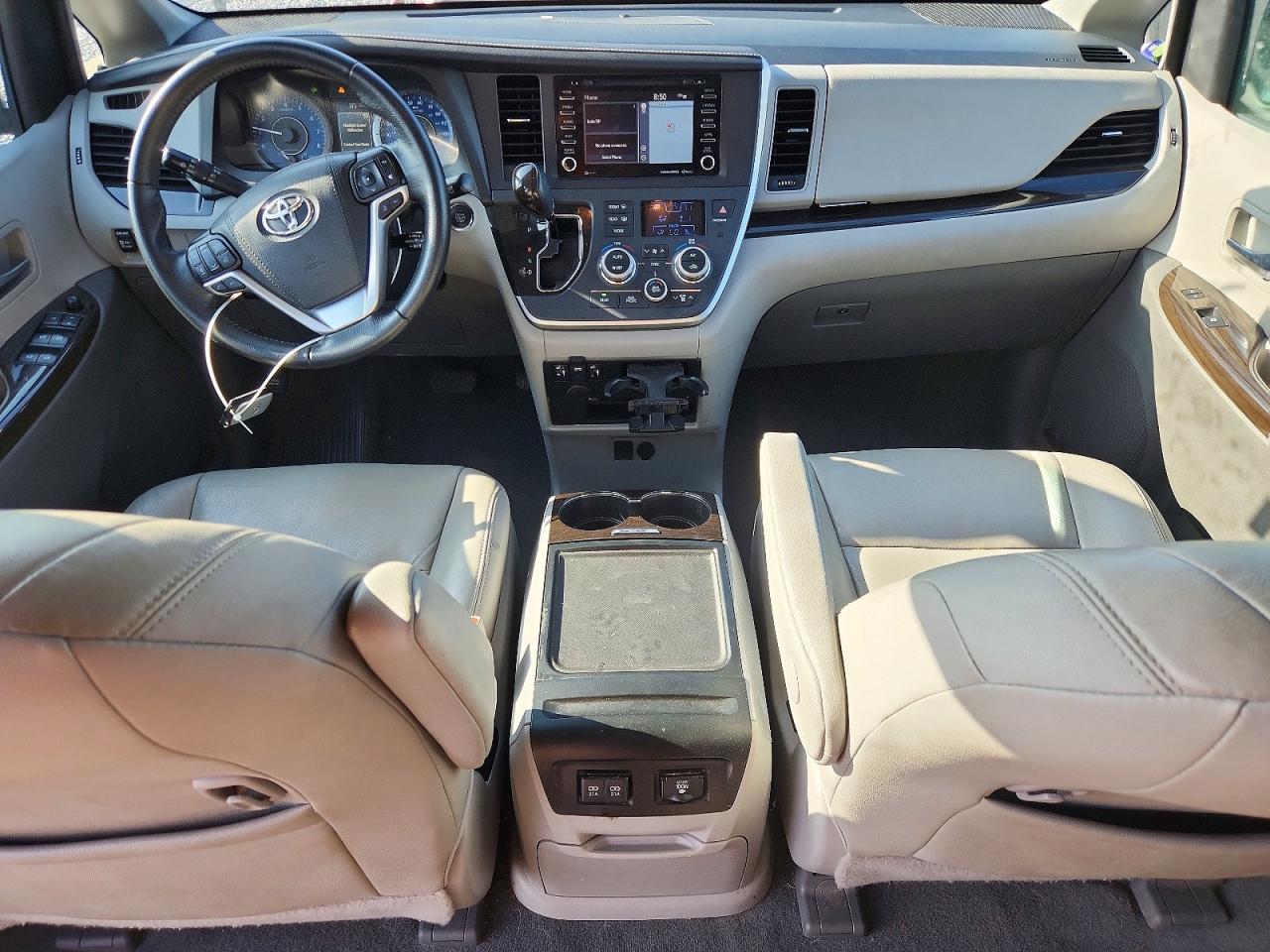 TOYOTA SIENNA 2020 — 9