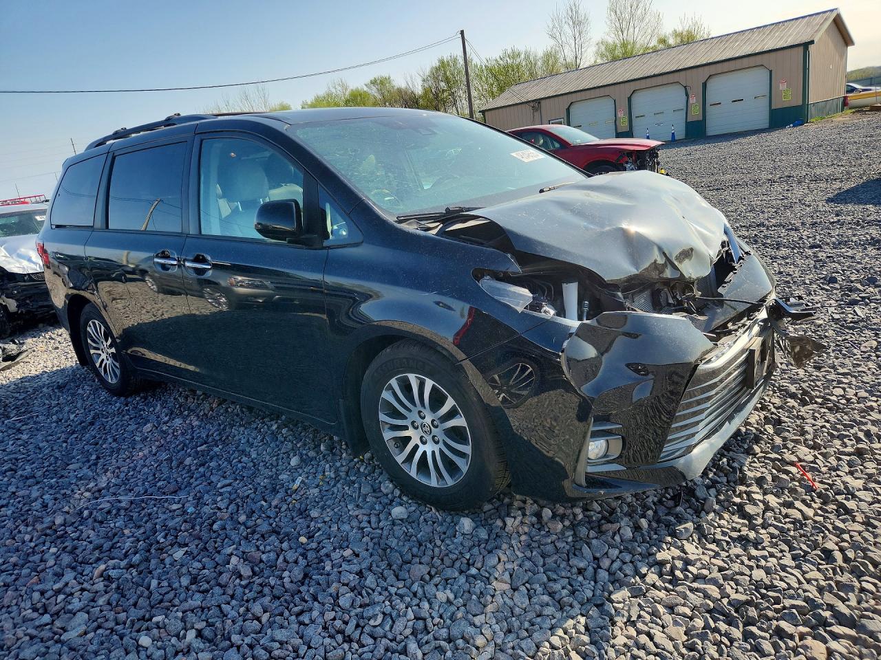 TOYOTA SIENNA 2020 — 5