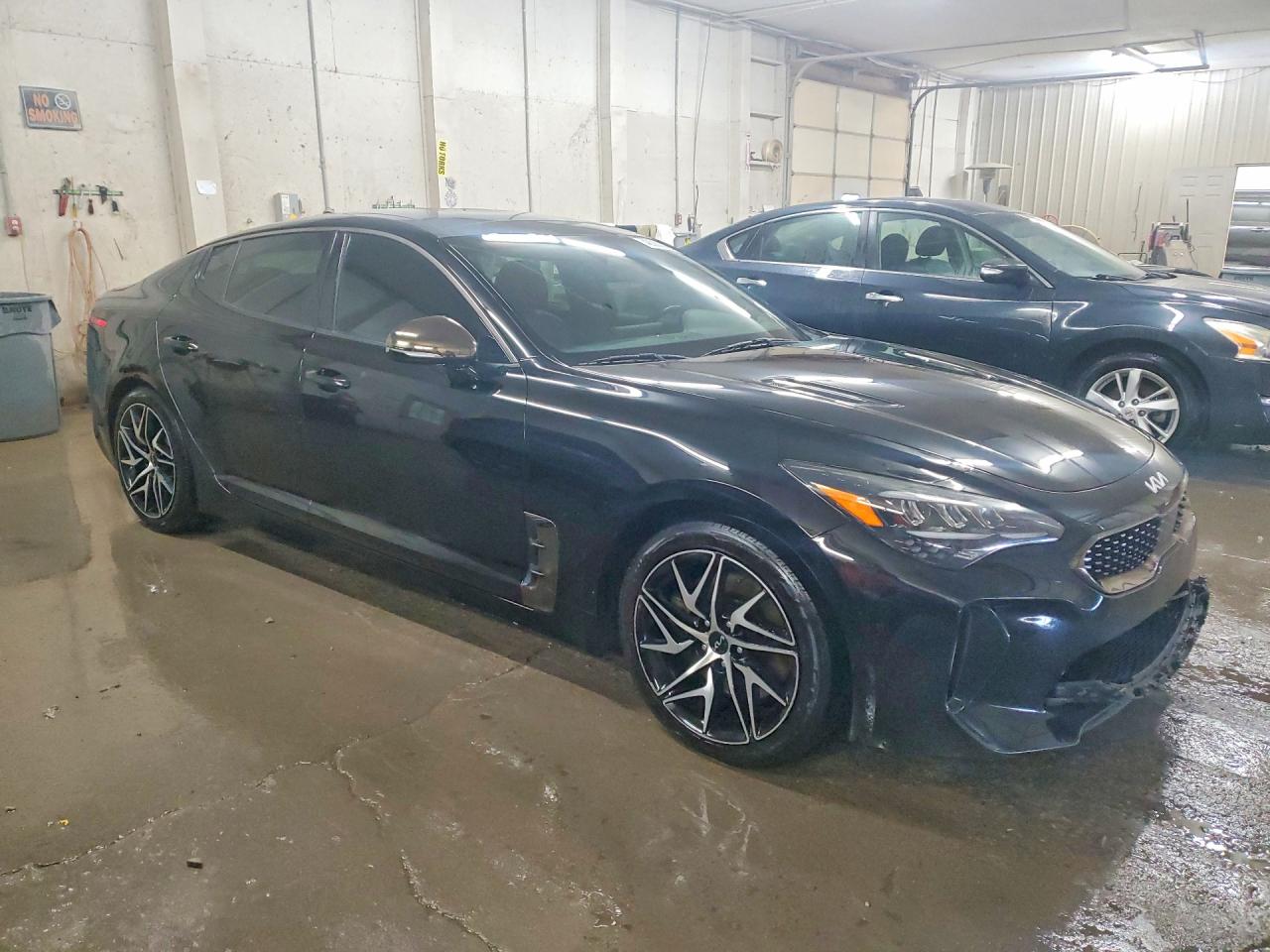 2022 KIA STINGER GT-LINE