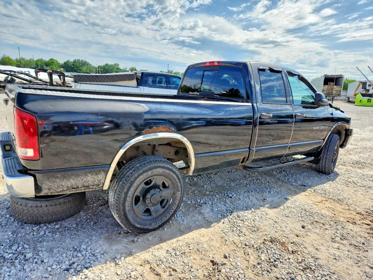 DODGE RAM 2500 2004 — 4