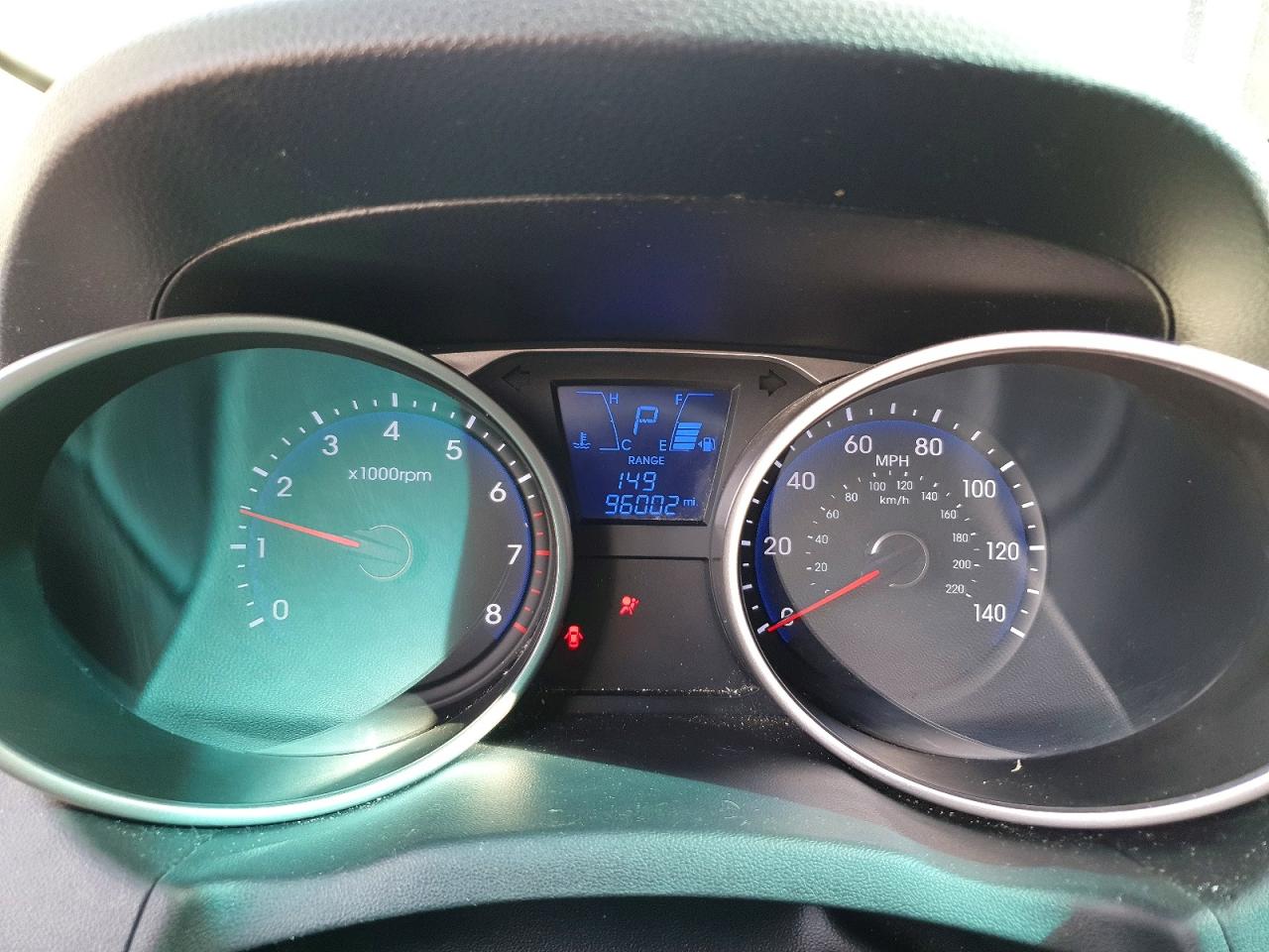HYUNDAI TUCSON 2012 — 10