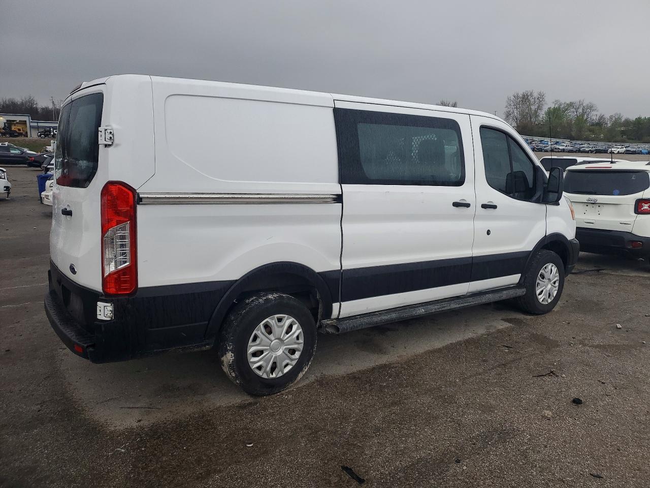 FORD TRANSIT 2017 — 4