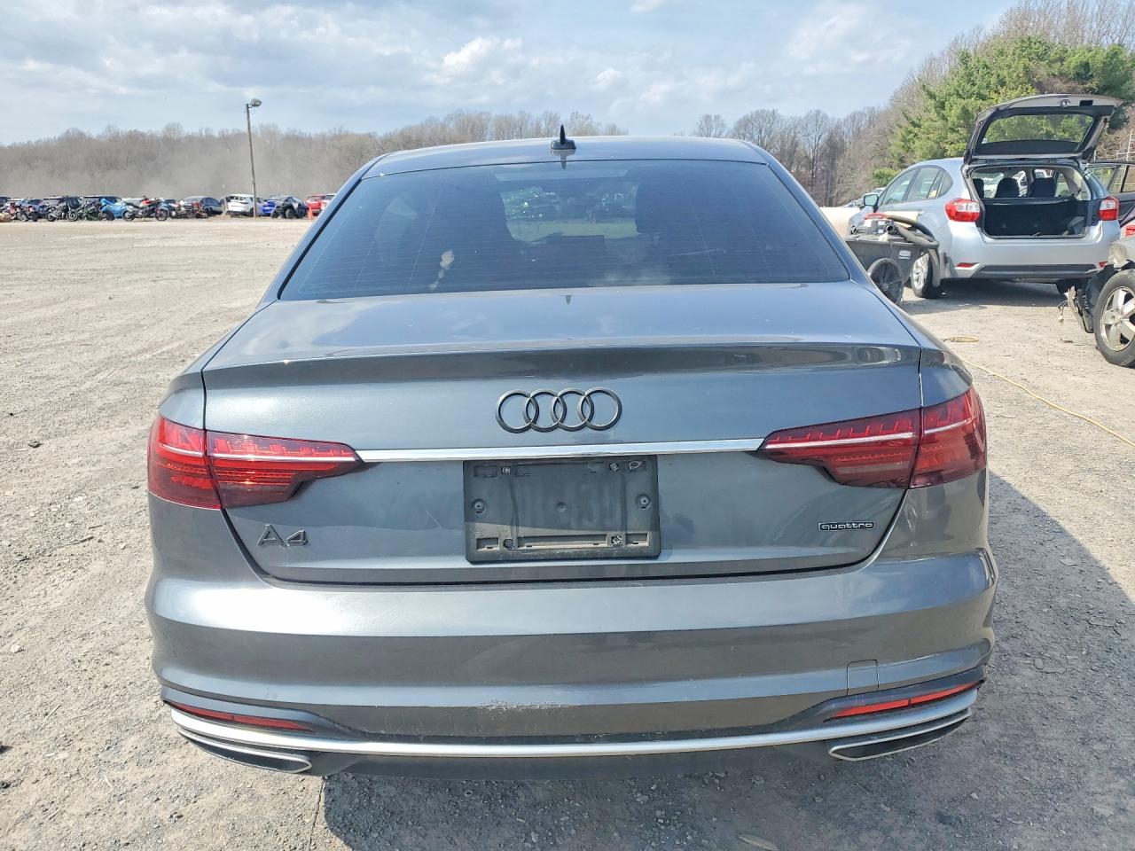 AUDI A4 2022 — 7