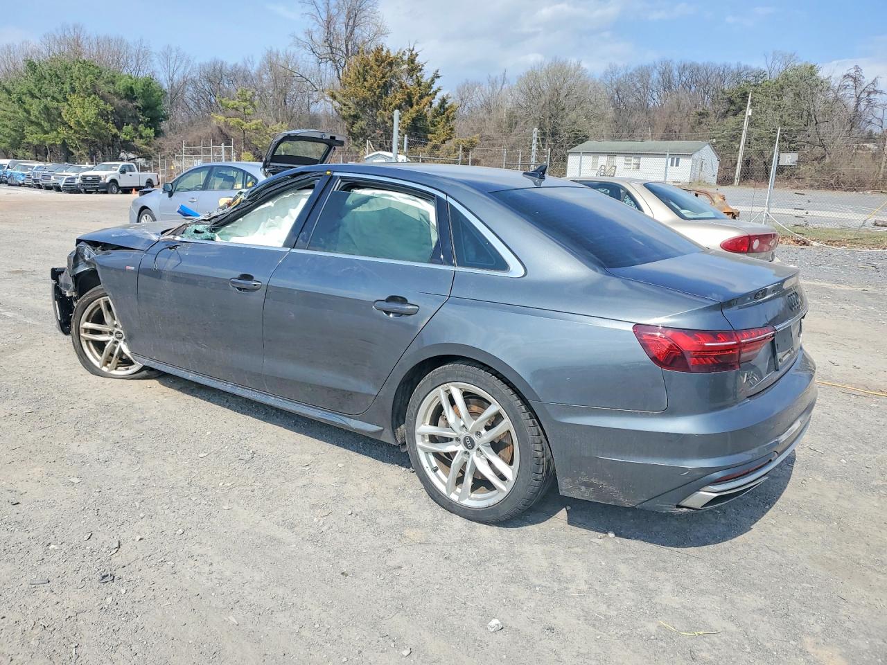 AUDI A4 2022 — 3