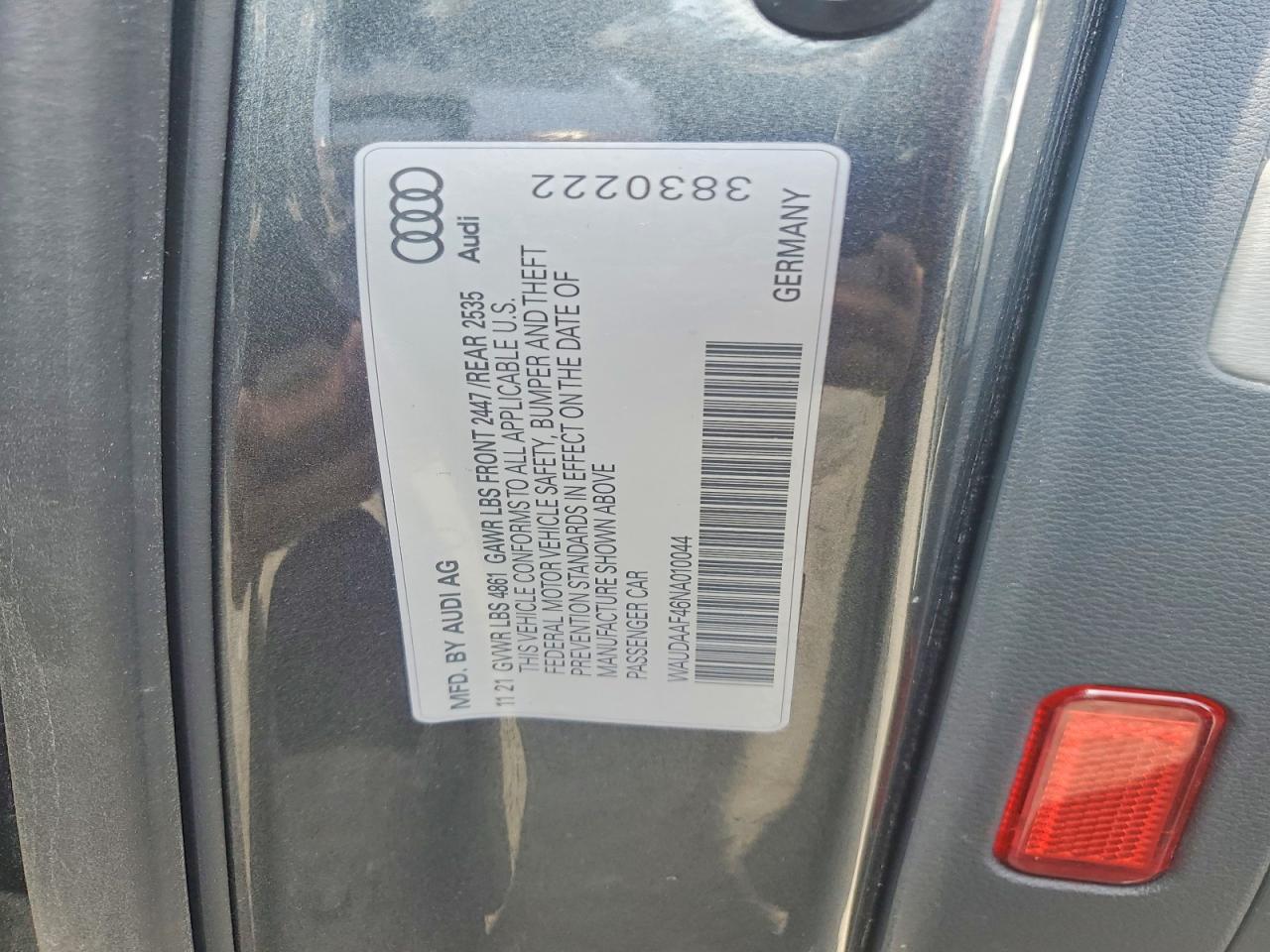 AUDI A4 2022 — 13