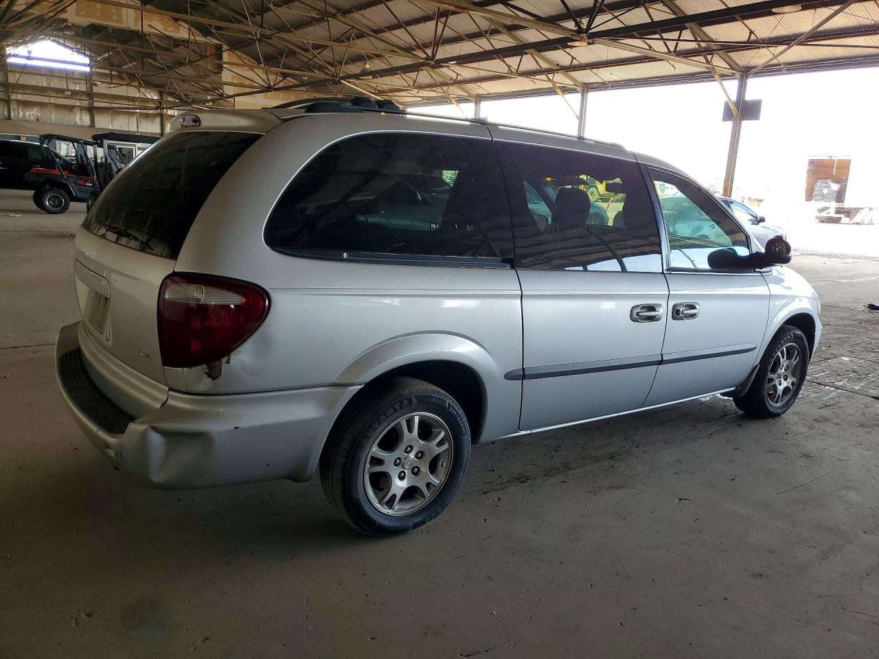 DODGE GRAND CARAVAN 2002 — 4
