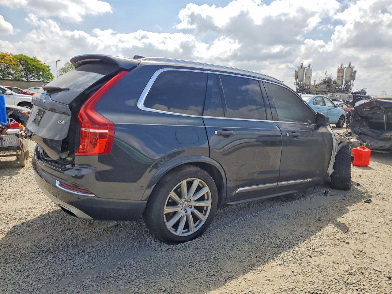 VOLVO XC90 2016 — 4
