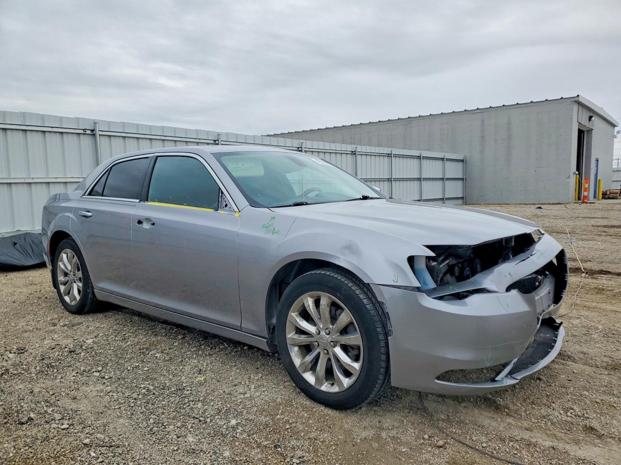 2016 CHRYSLER 300C
