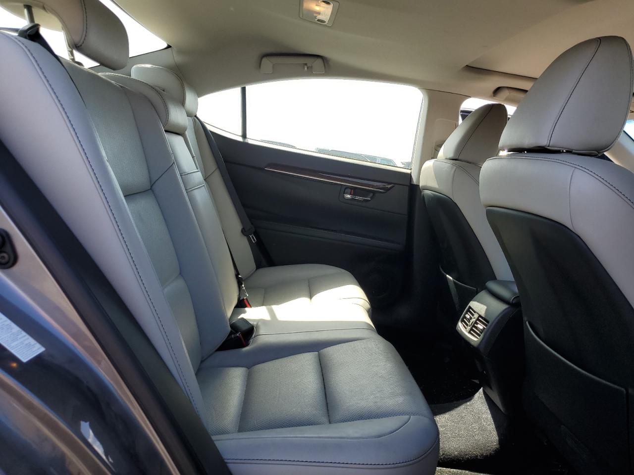 LEXUS ES 2013 — 11