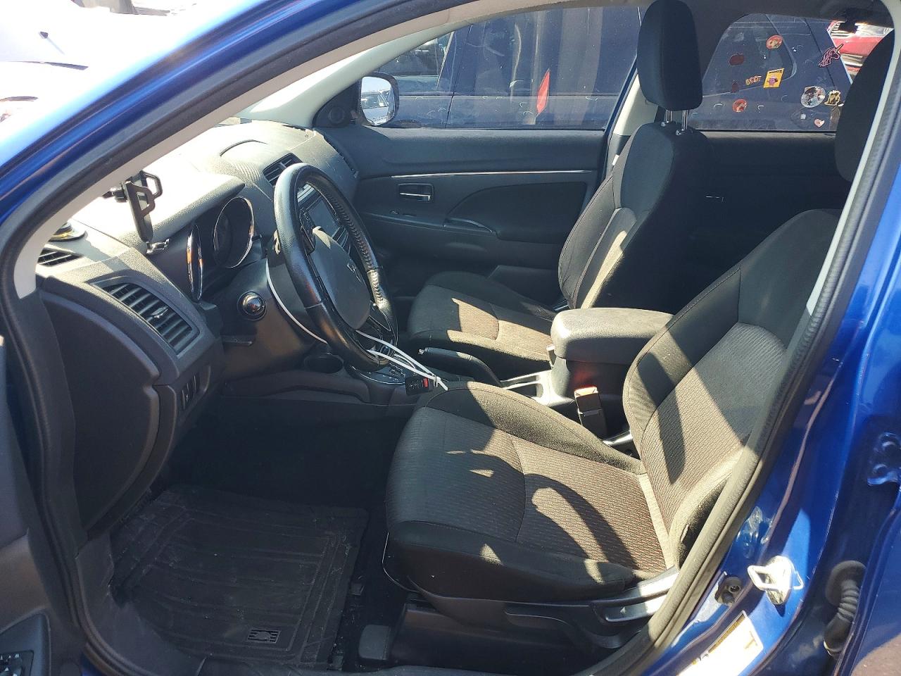 MITSUBISHI OUTLANDER SPORT 2016 — 8