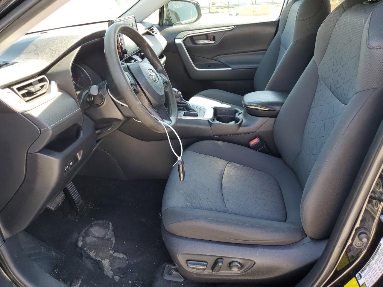 TOYOTA RAV4 2021 — 8