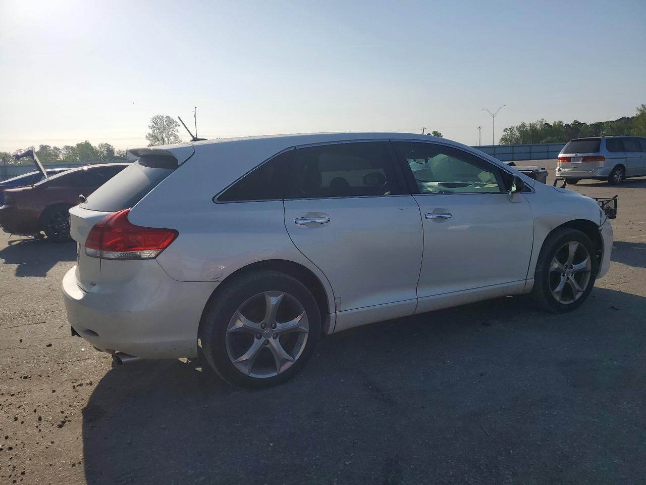 TOYOTA VENZA 2010 — 4