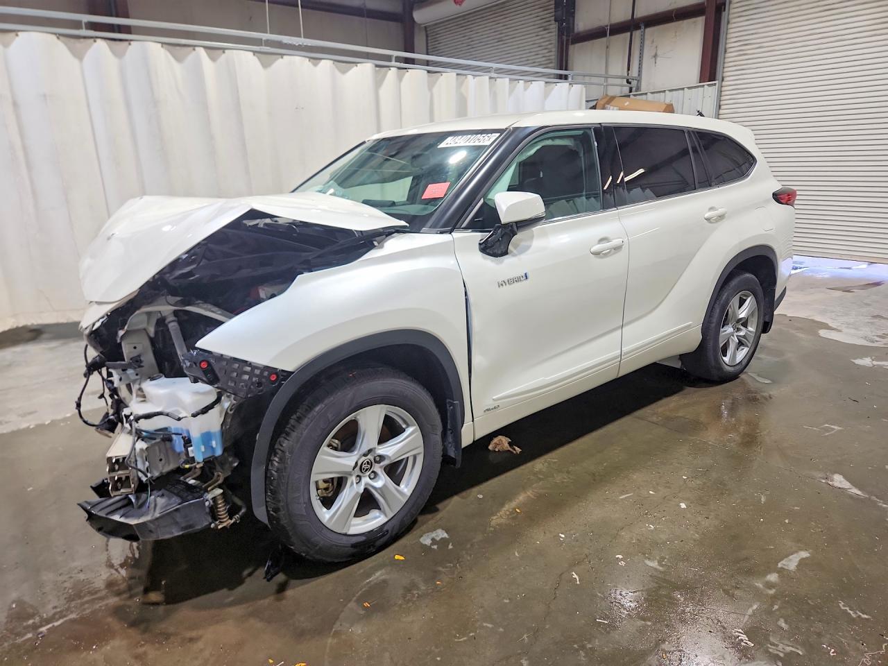 2021 TOYOTA HIGHLANDER HYBRID LE