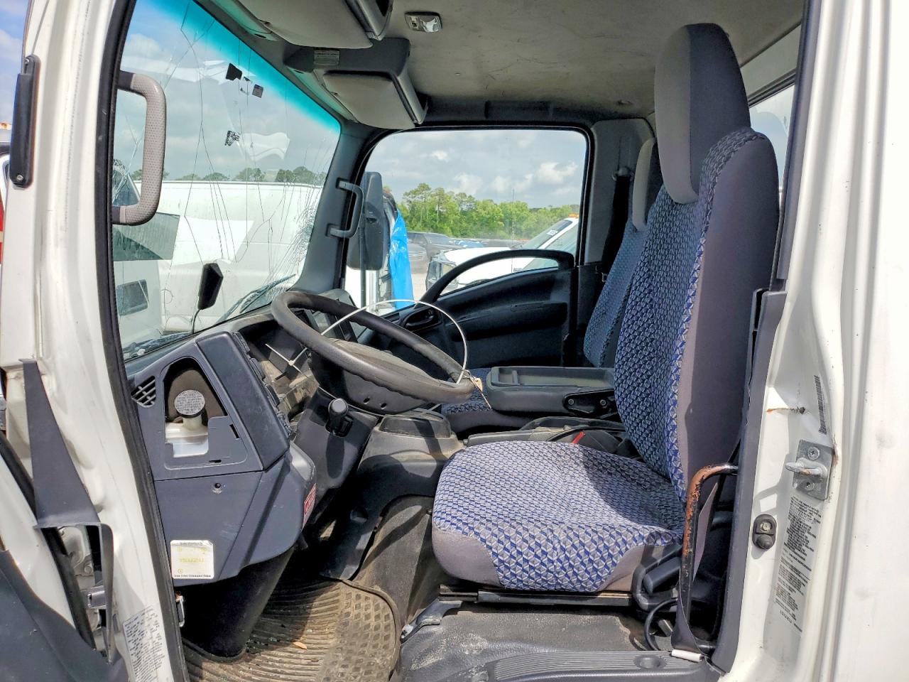 ISUZU NPR HD 2023 — 8