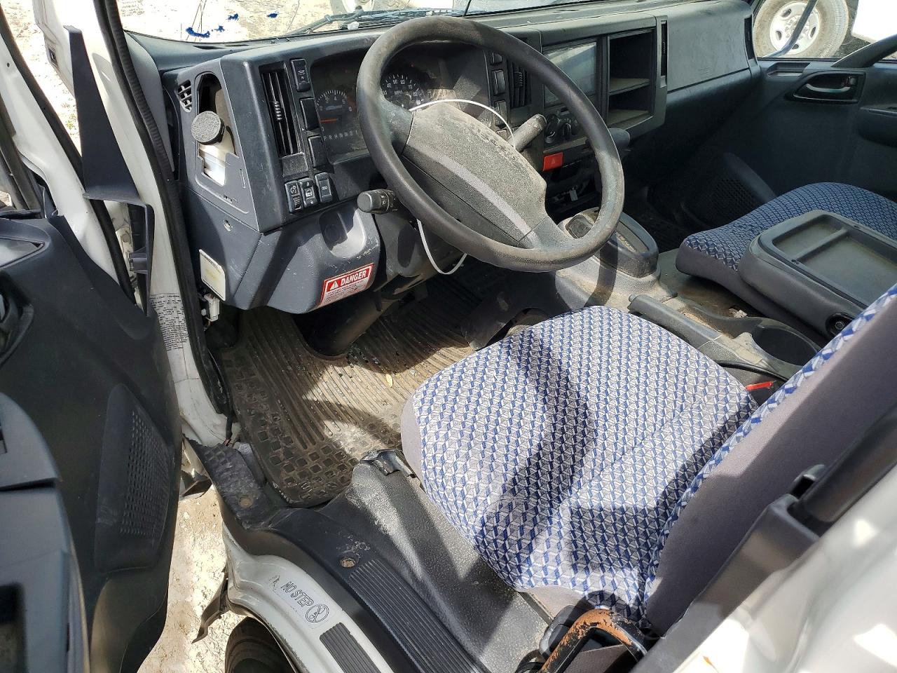 ISUZU NPR HD 2023 — 9