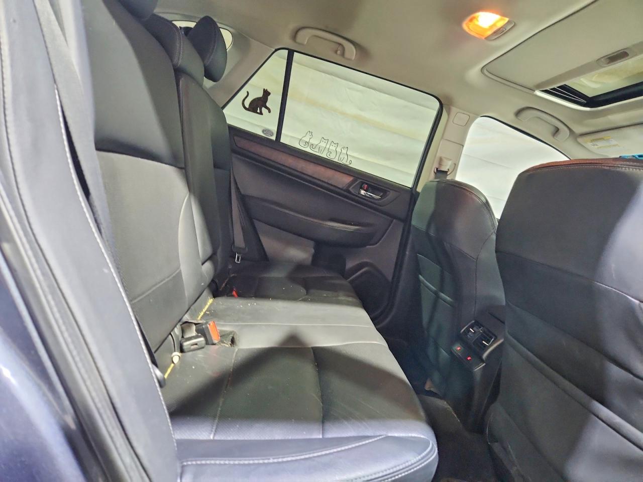 SUBARU OUTBACK 2016 — 11