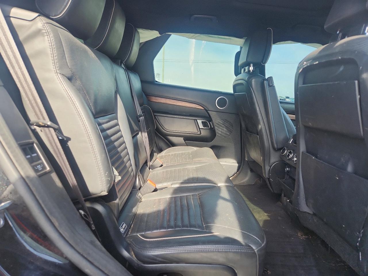 LAND ROVER DISCOVERY 2019 — 12