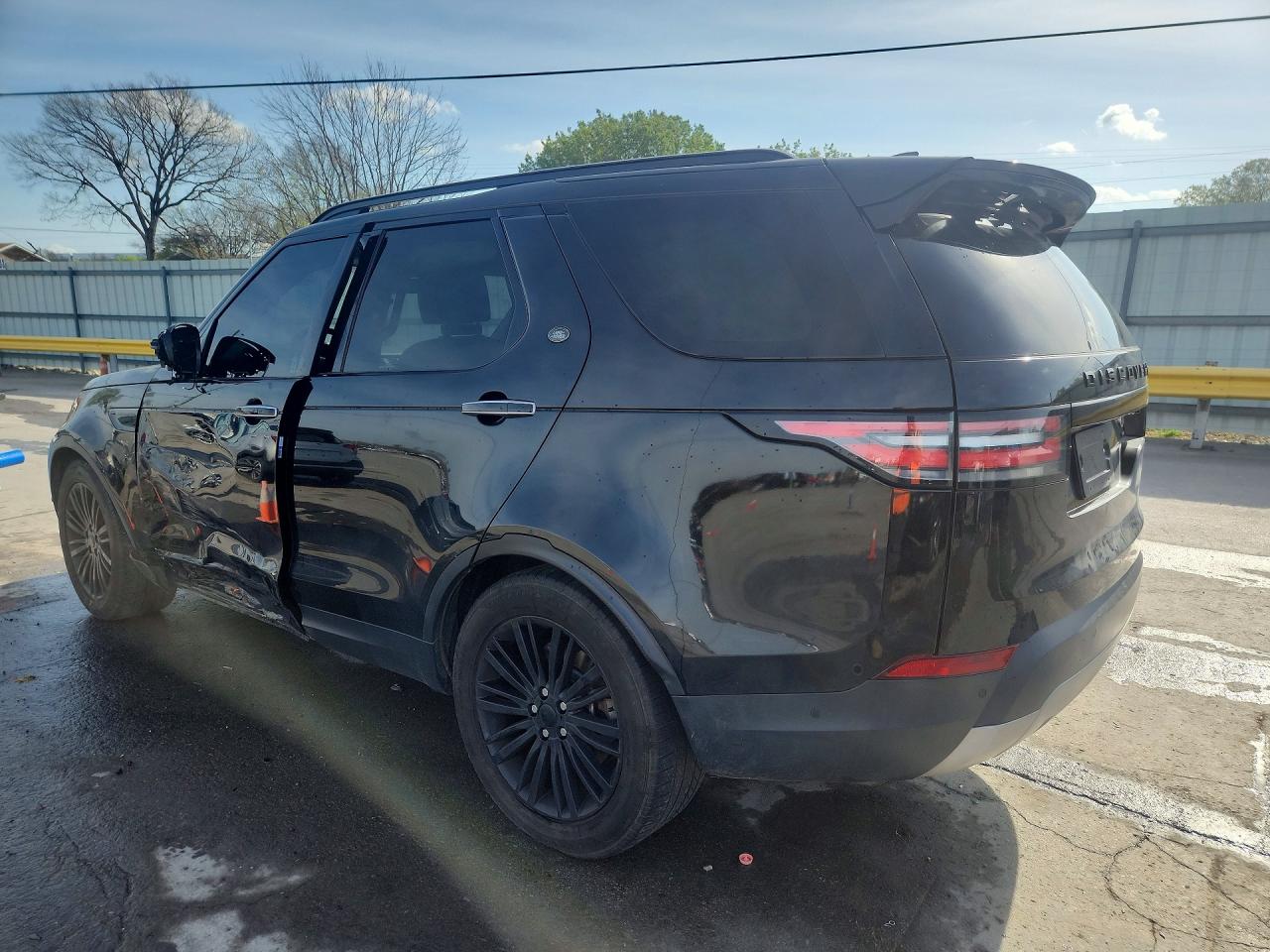 LAND ROVER DISCOVERY 2019 — 3