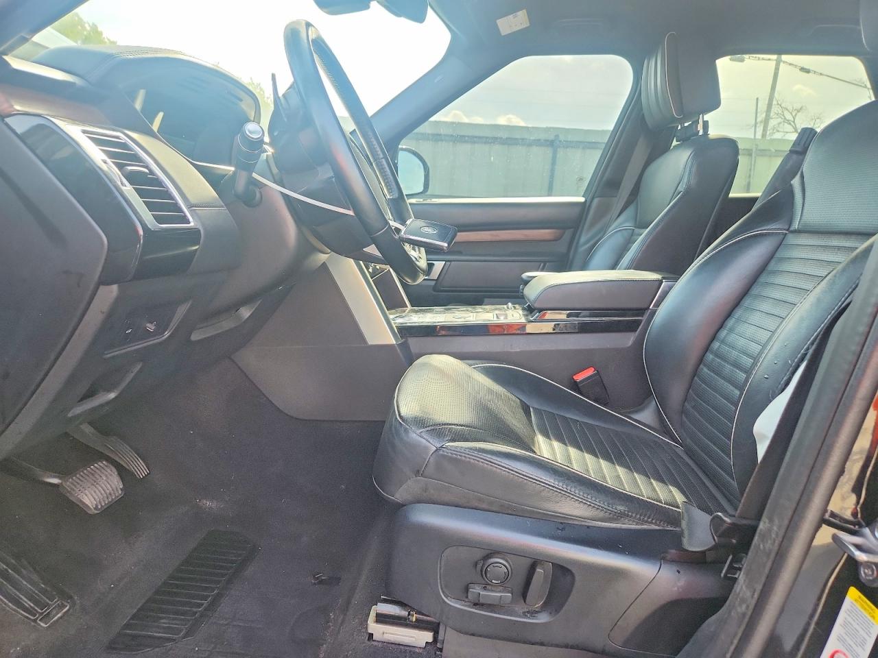 LAND ROVER DISCOVERY 2019 — 8