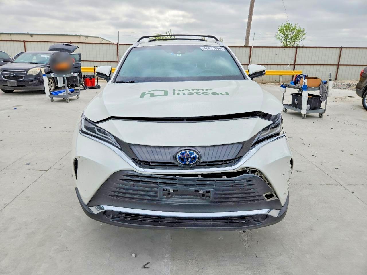 TOYOTA VENZA 2021 — 6