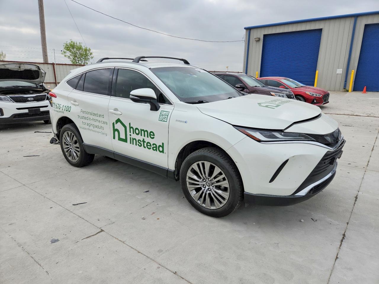 TOYOTA VENZA 2021 — 5