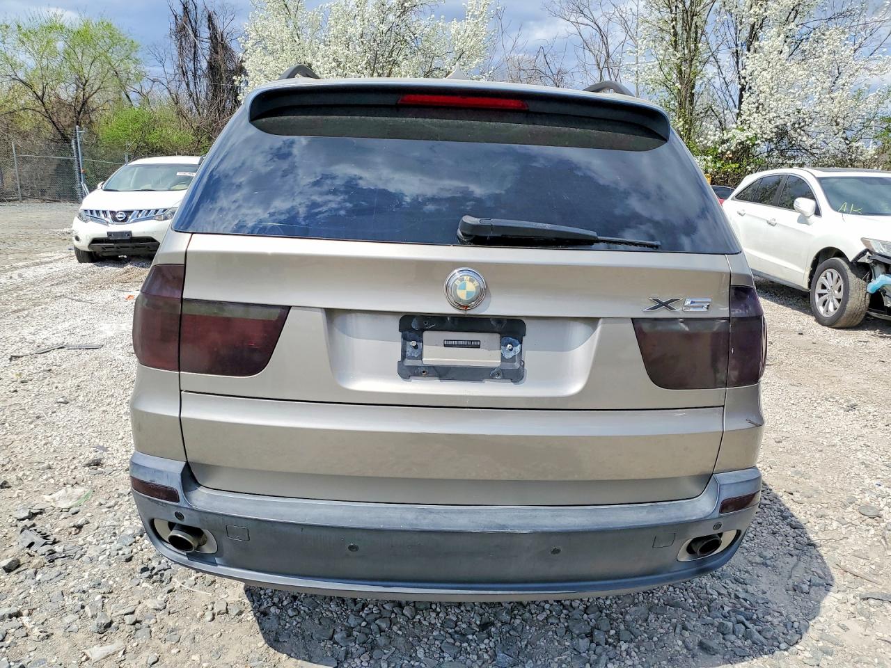 BMW X5 2008 — 7