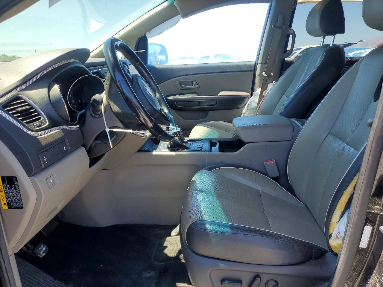 KIA SEDONA 2017 — 8