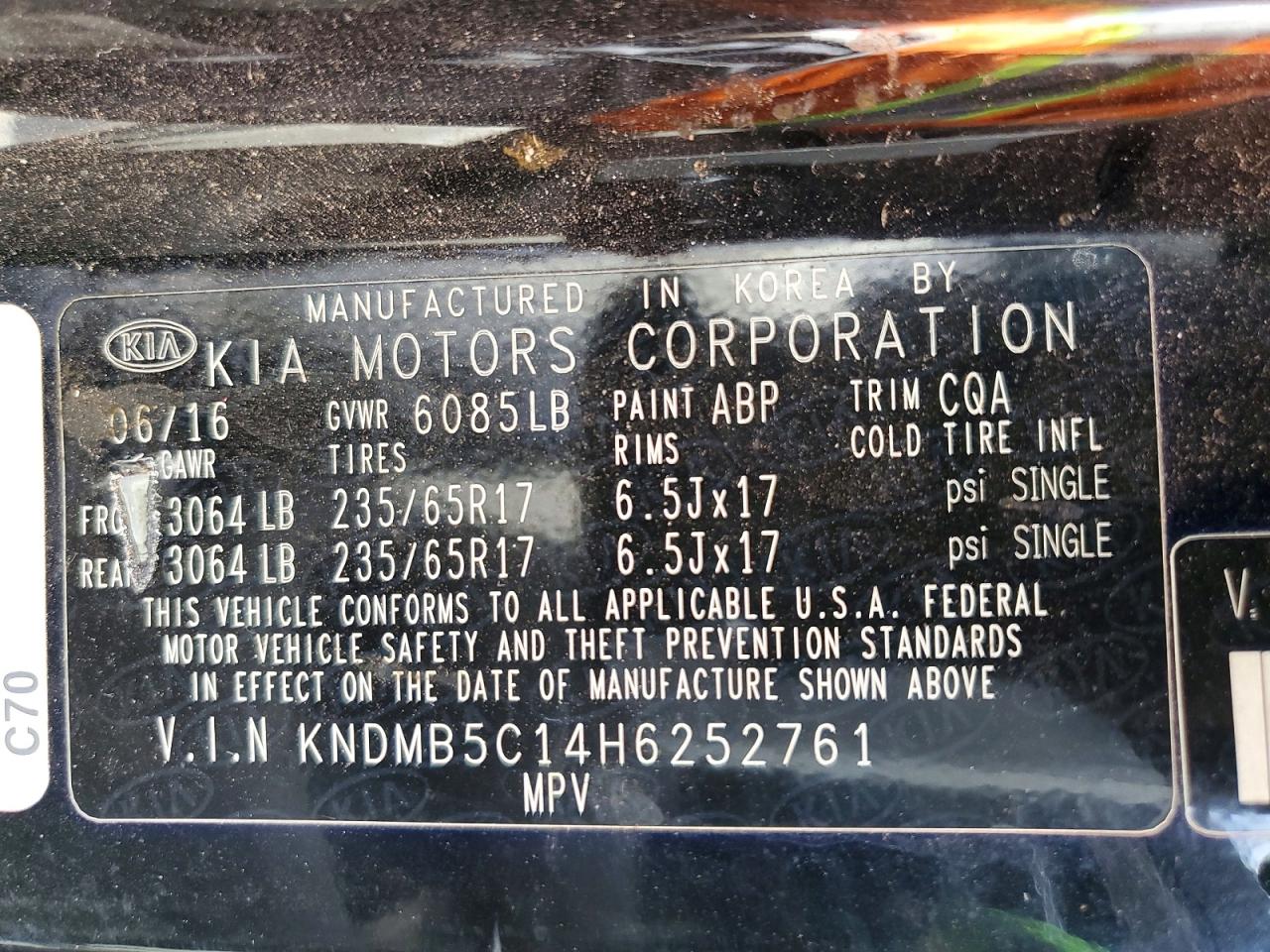 KIA SEDONA 2017 — 14