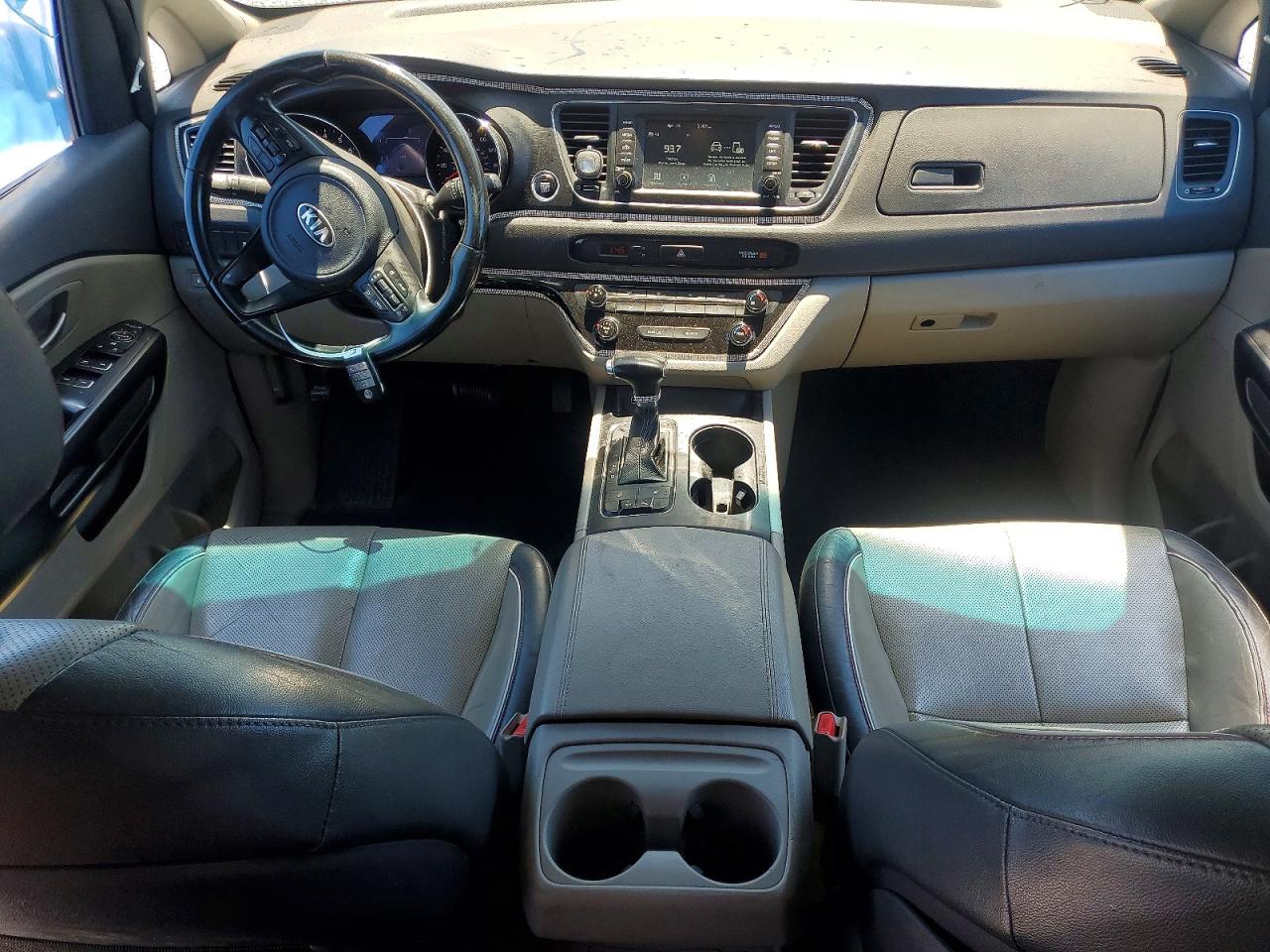 KIA SEDONA 2017 — 9