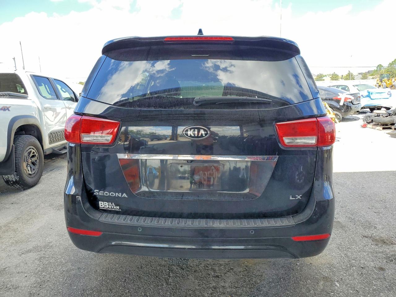 KIA SEDONA 2017 — 7