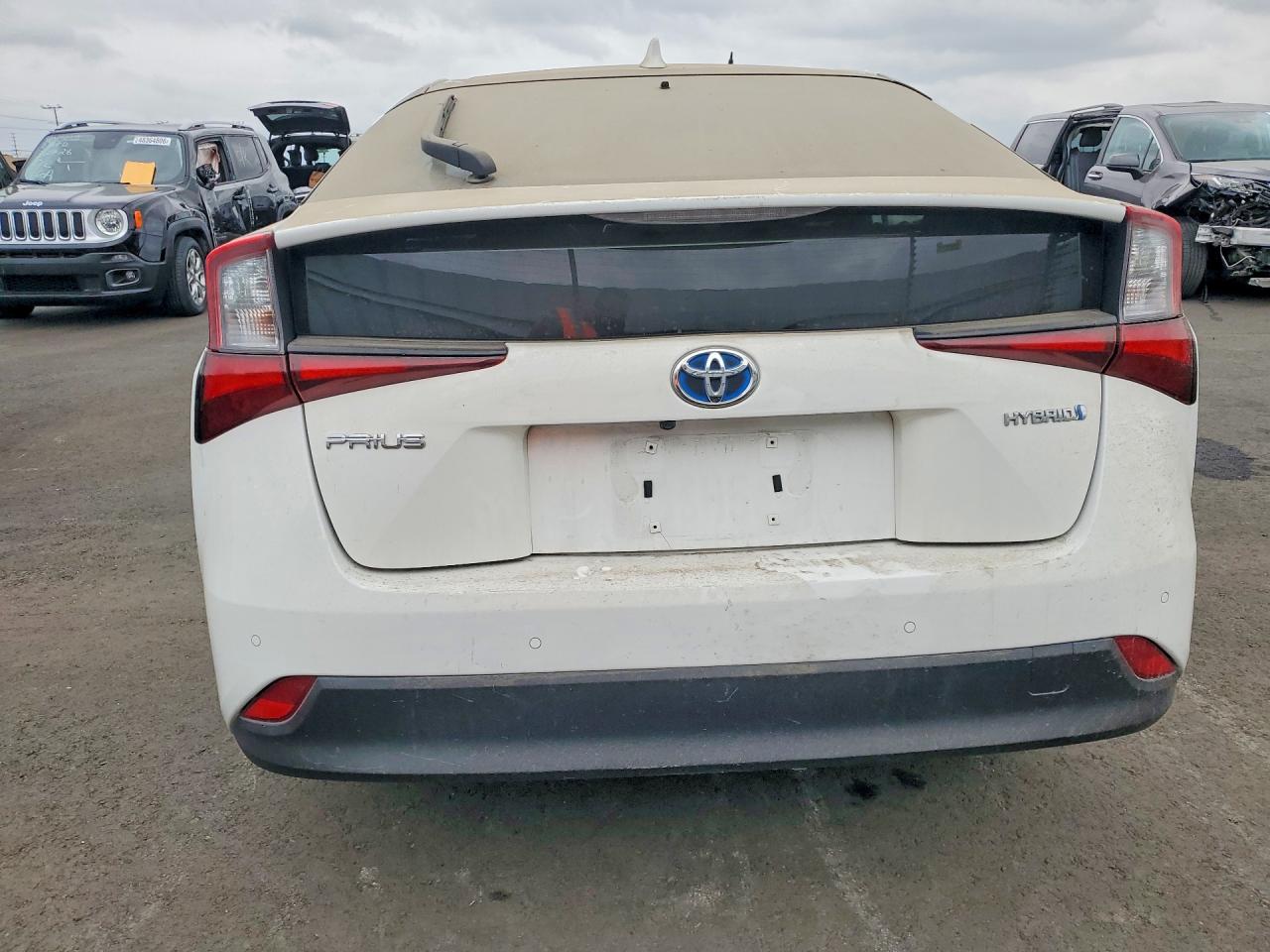 TOYOTA PRIUS 2019 — 7