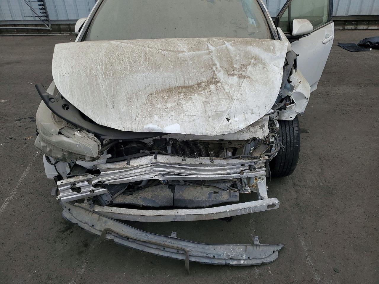 TOYOTA PRIUS 2019 — 12