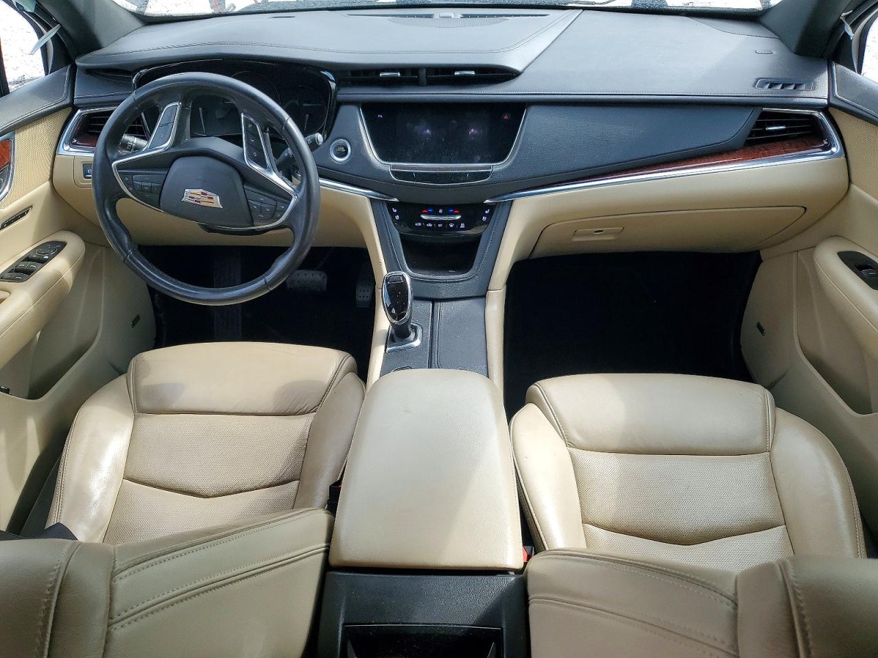 CADILLAC XT5 2019 — 9