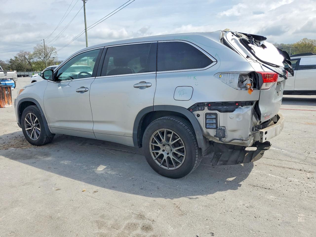 TOYOTA HIGHLANDER 2018 — 3