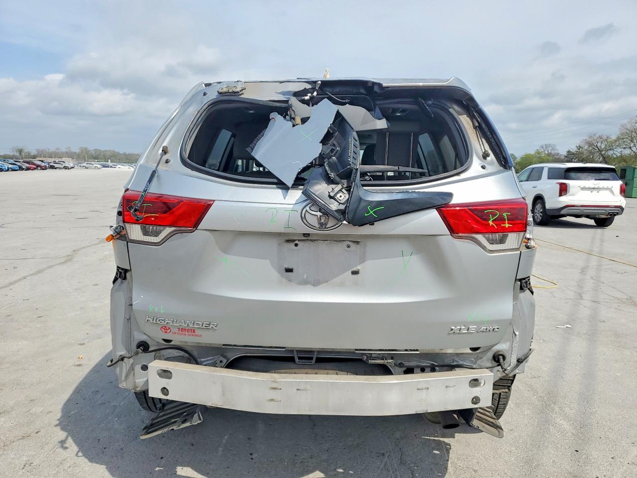 TOYOTA HIGHLANDER 2018 — 7