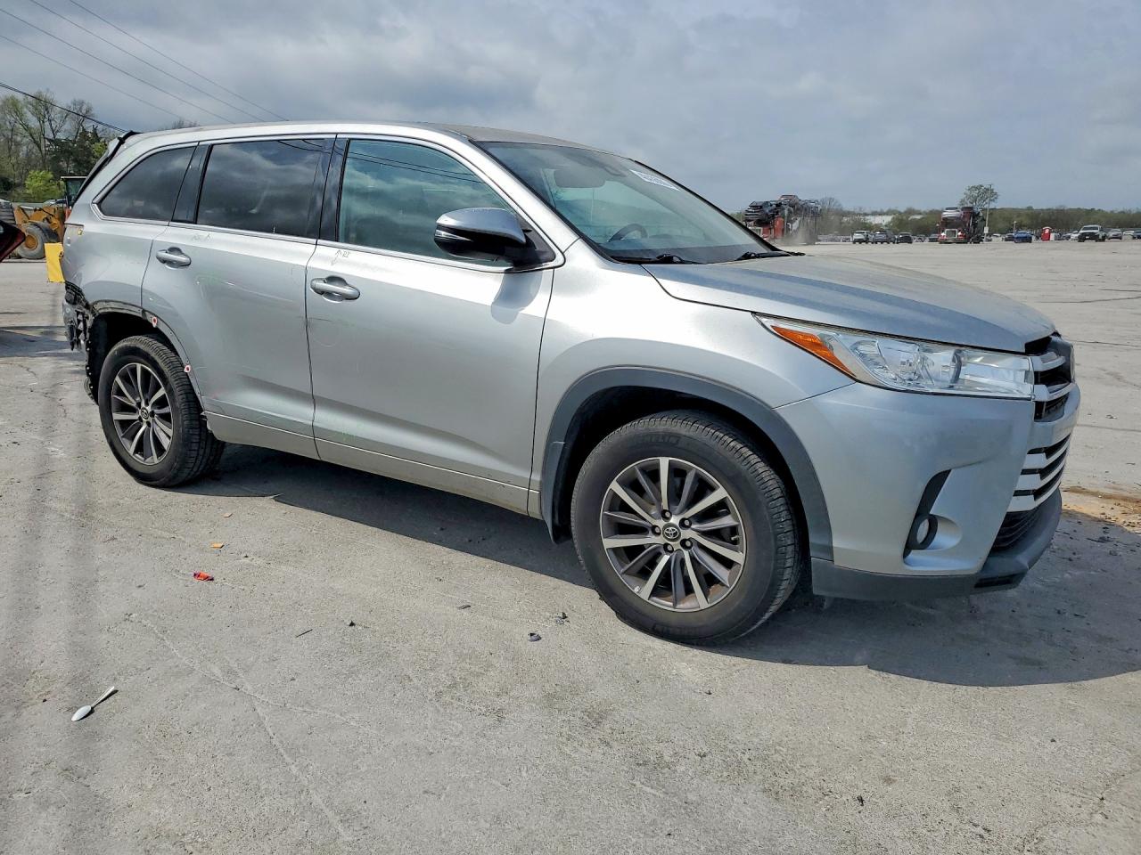 TOYOTA HIGHLANDER 2018 — 5
